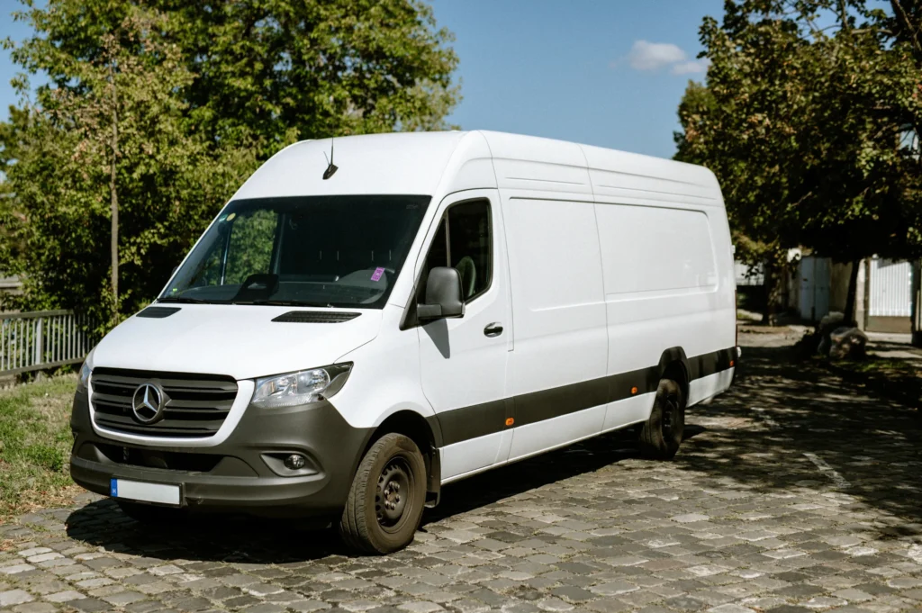 Mercedes Sprinter bérlés - TGKberles.hu